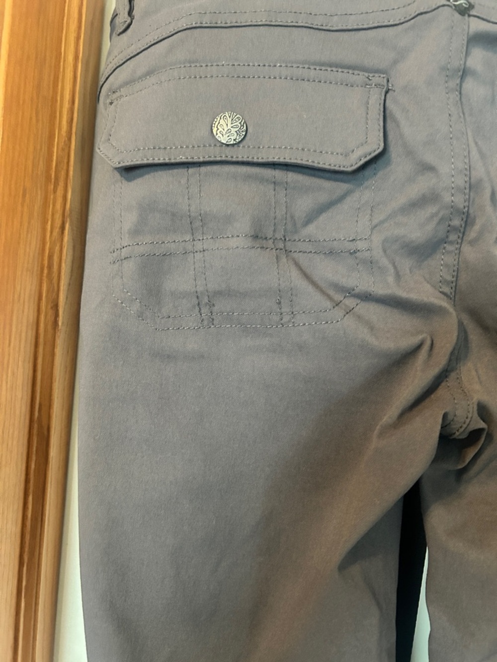 Prana women’s grey Cargo Stretch Pants - Picture 4 of 5